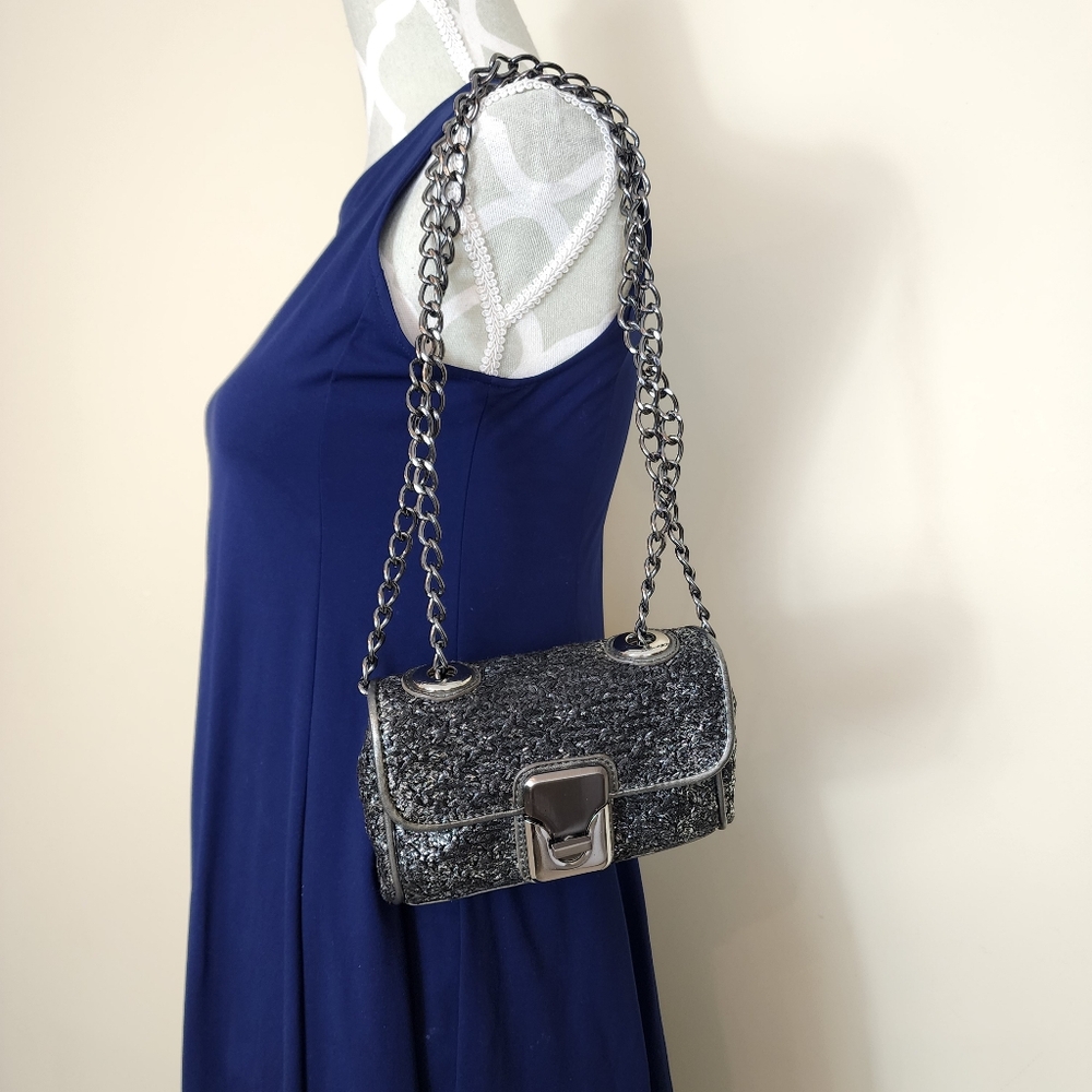 GUESS Metallic Black Woven Crossbody Flap Bag Turn Lock Chain Y2K Gothic Glam